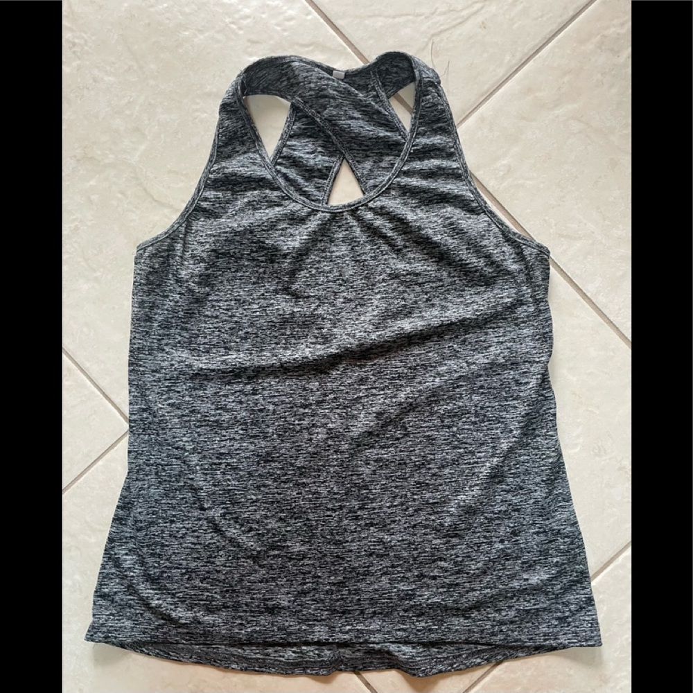 women’s workout tank top gray size L slightly used
